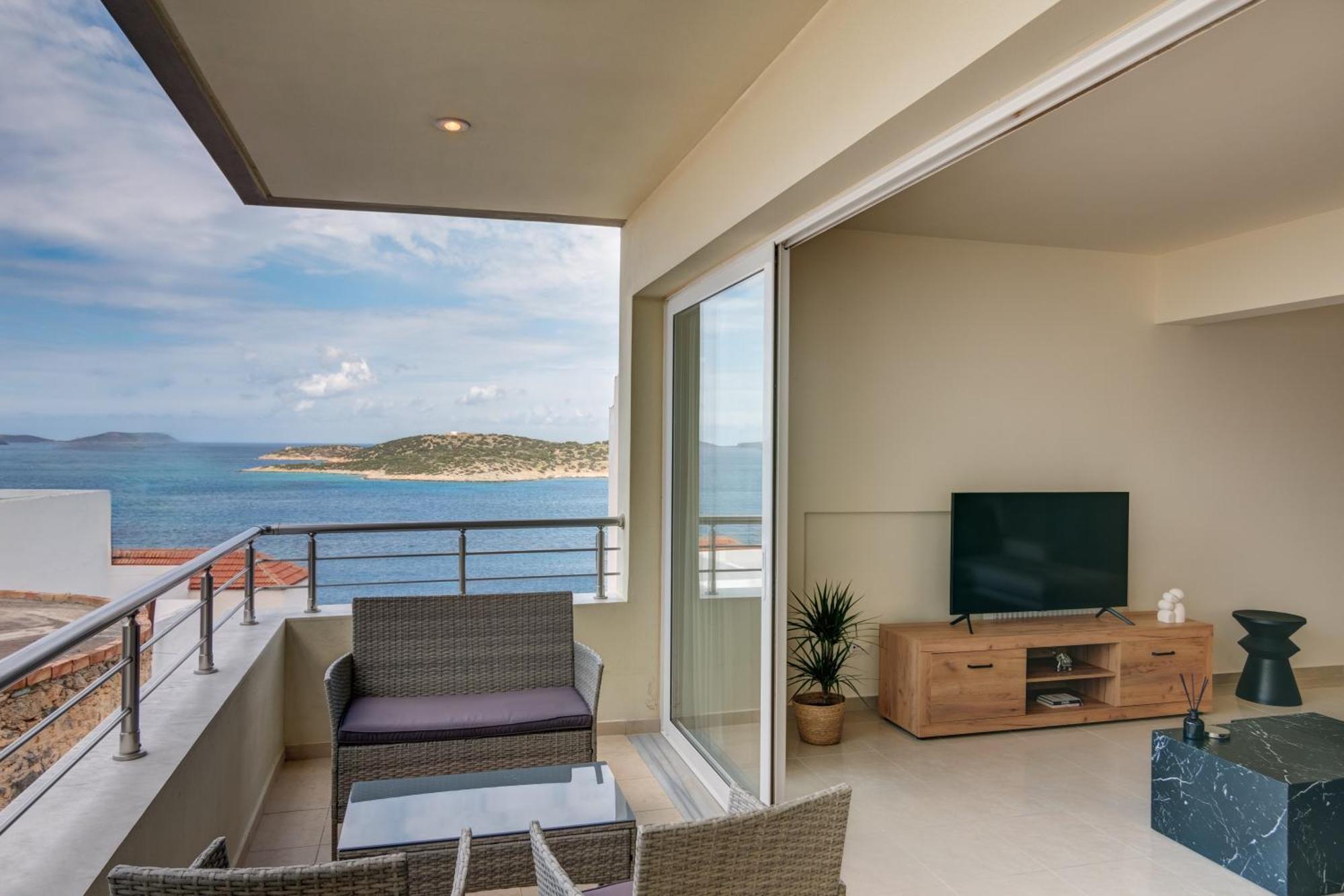 Oikies Luxury Apartments With Private Free Parking Area Agios Nikolaos  Exterior photo
